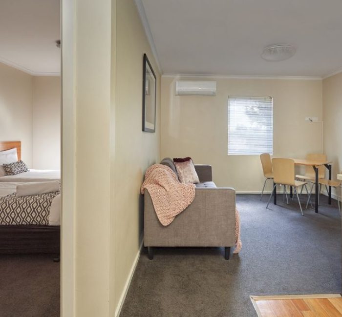 Elphin-Villas-2-bedroom-Upstairs-Singles-and-Lounge