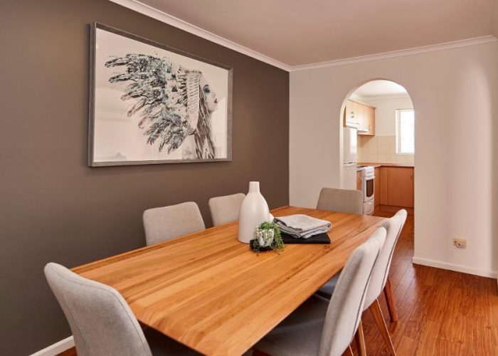 Elphin-Villas-3-bedroom-dining-room